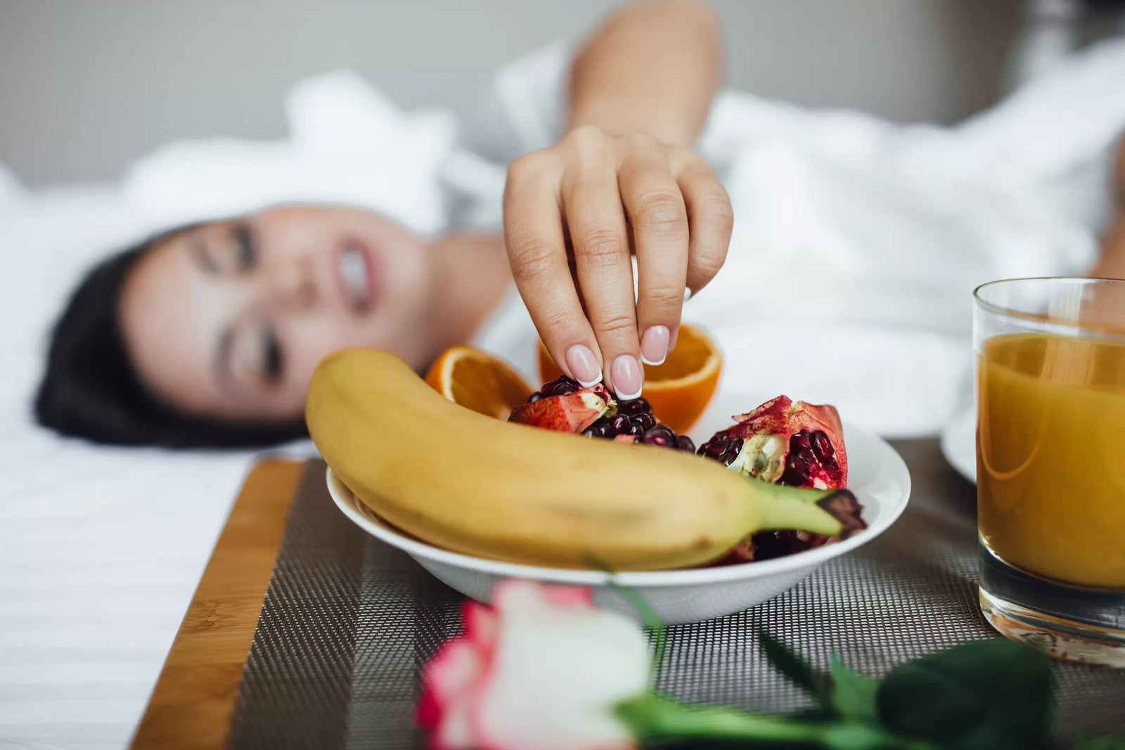 Der Einfluss von Ernährung und Bewegung auf Schlaf